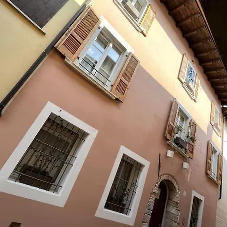בית נופש La Piccola Casa Al - Intera Casa Con 3 E 2 Box סאלו